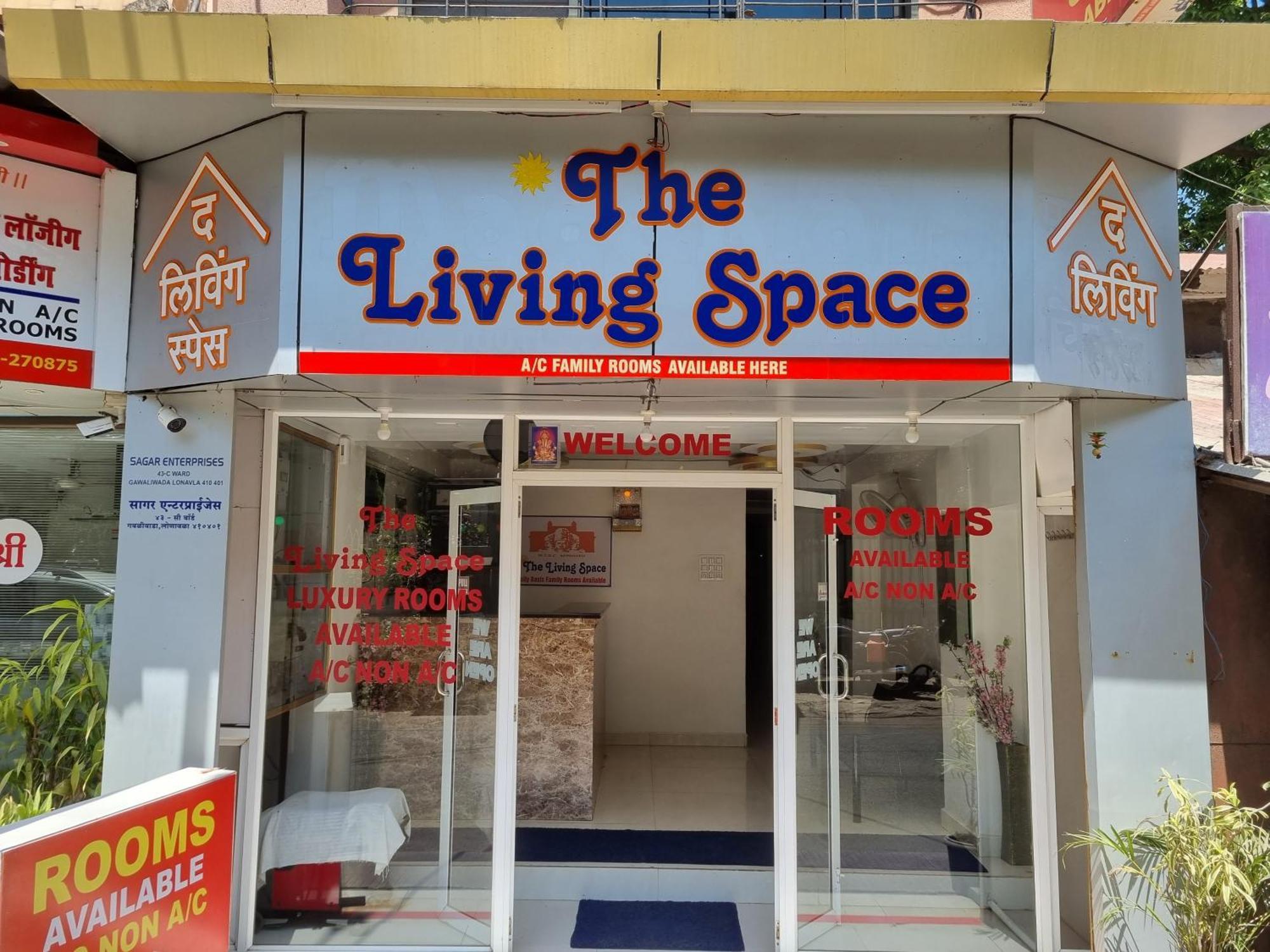 The Living Space Лонавала Екстериор снимка